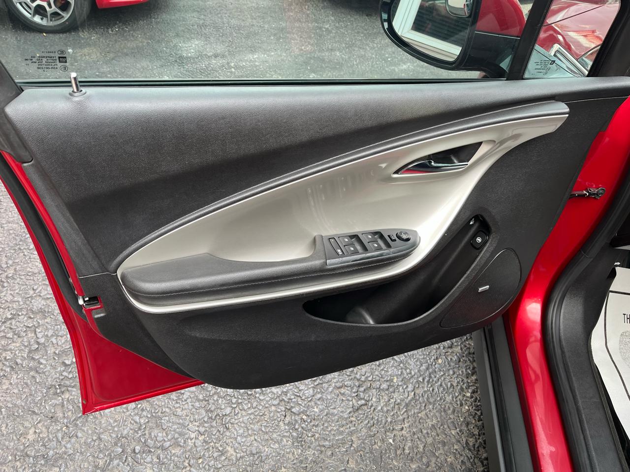 Chevrolet Volt Premium w/ Navigation 2013