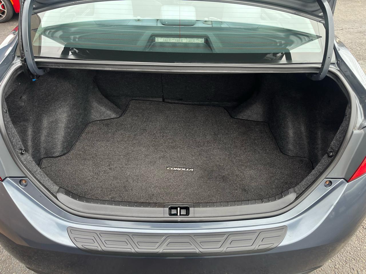 Toyota Corolla LE 4D Sedan 2014