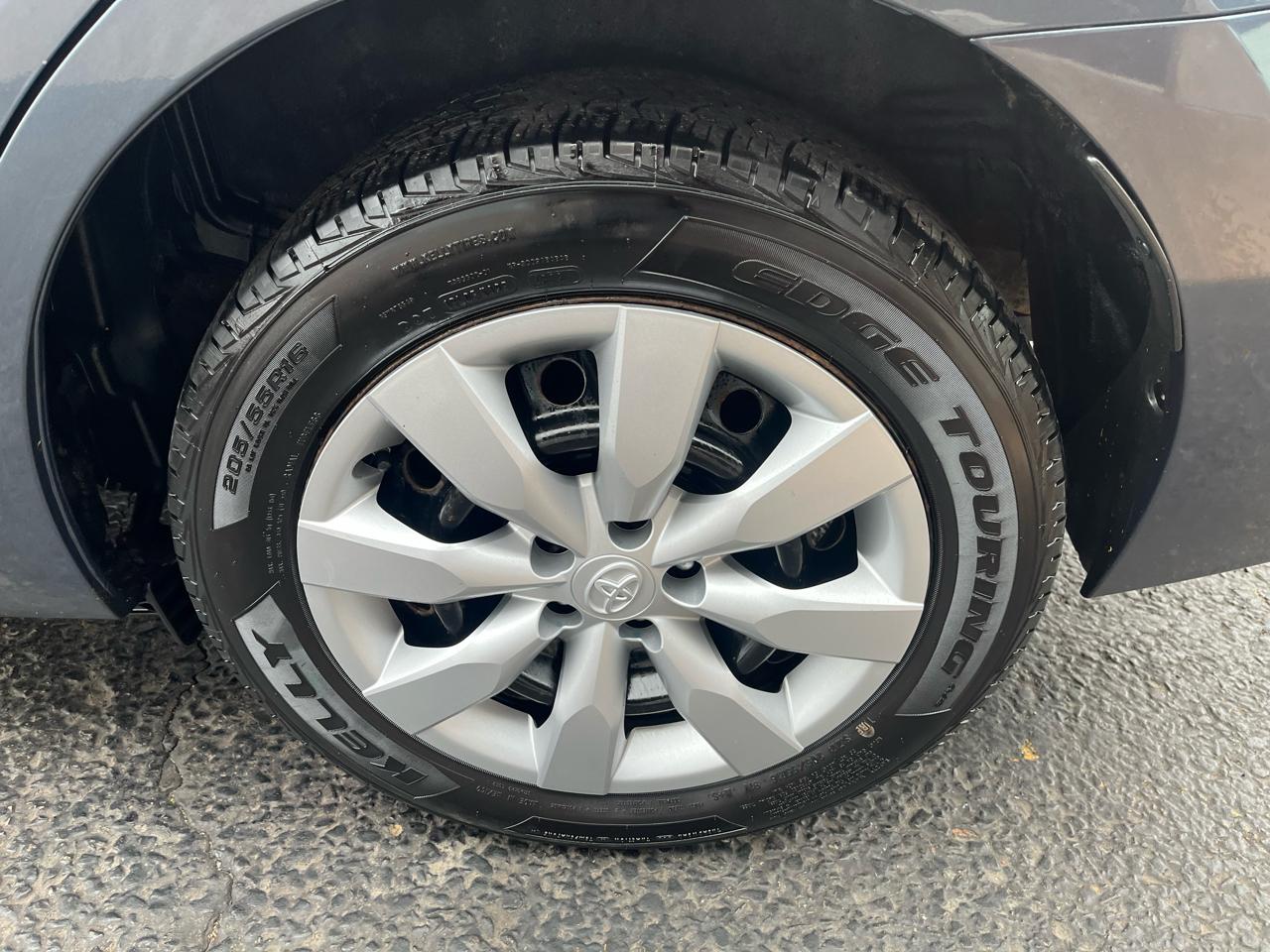 Toyota Corolla LE 4D Sedan 2014