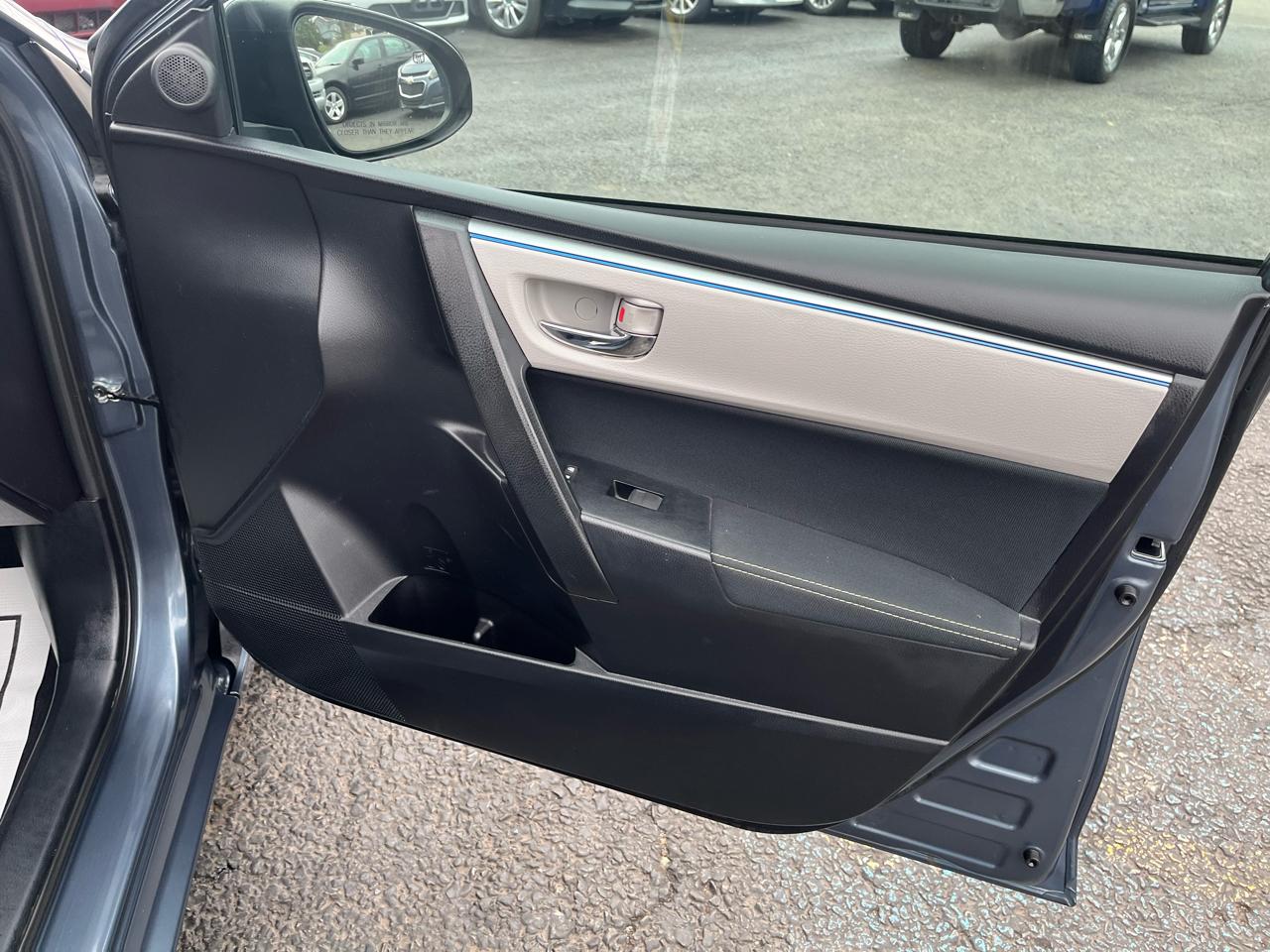 Toyota Corolla LE 4D Sedan 2014