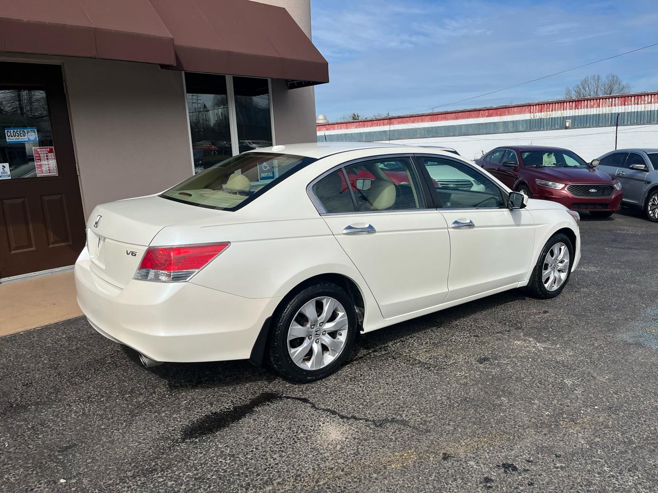 Honda Accord EX-L V-6 Sedan AT 2010