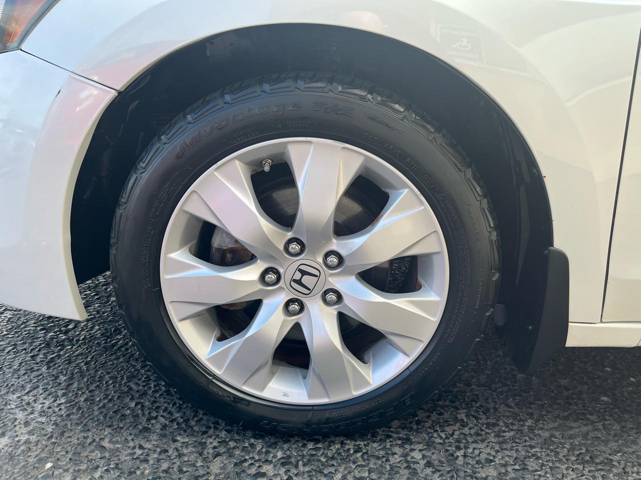 Honda Accord EX-L V-6 Sedan AT 2010