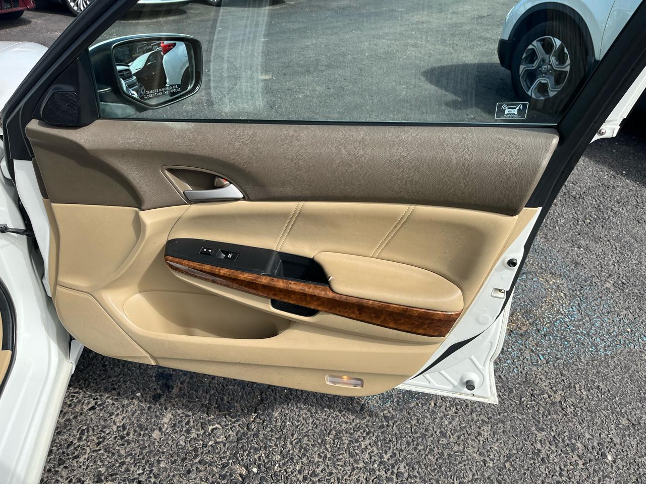 Honda Accord EX-L V-6 Sedan AT 2010