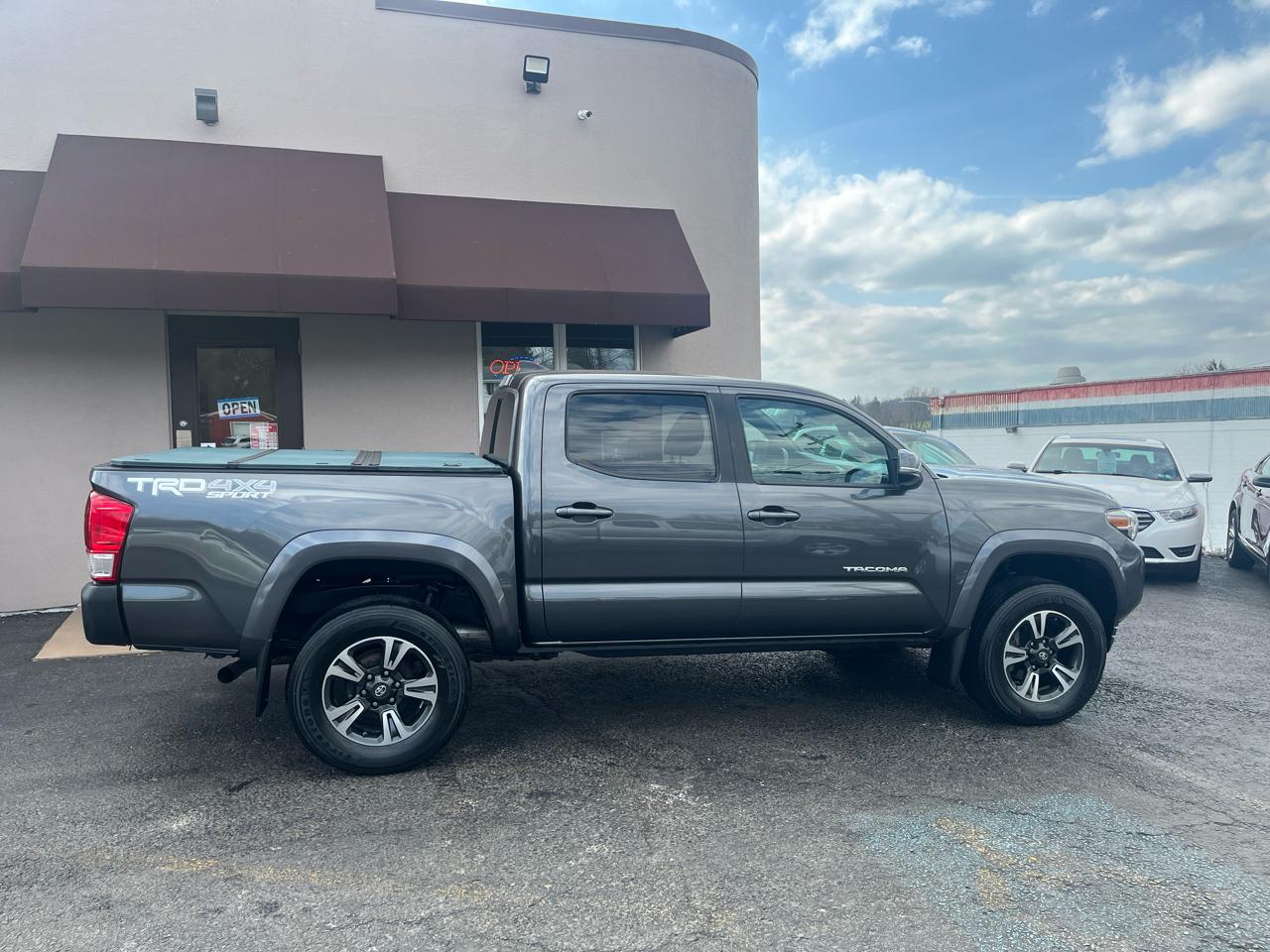 Toyota Tacoma TRD Sport Double Cab 4WD V6 2018