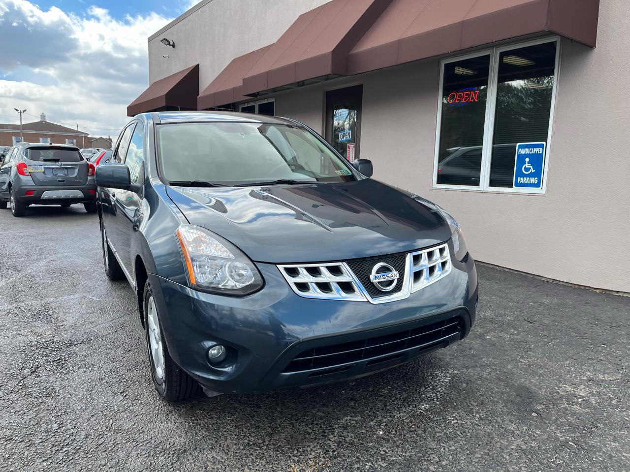 Nissan Rogue S AWD 2013