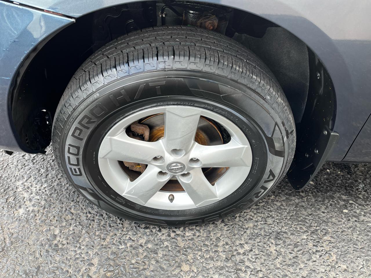 Nissan Rogue S AWD 2013