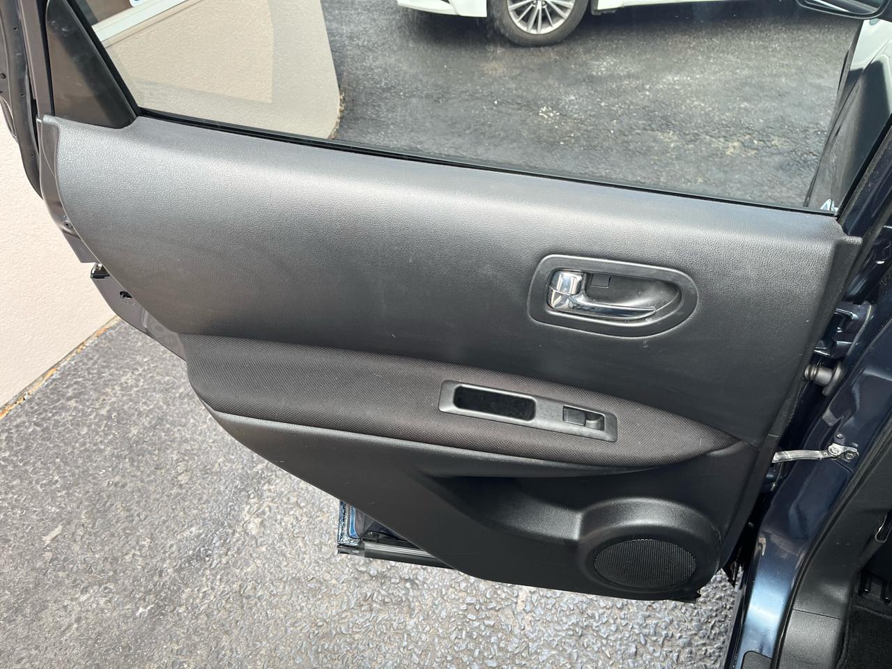 Nissan Rogue S AWD 2013