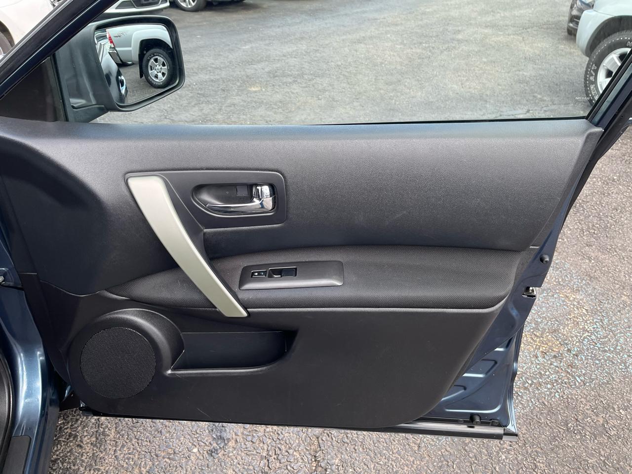 Nissan Rogue S AWD 2013