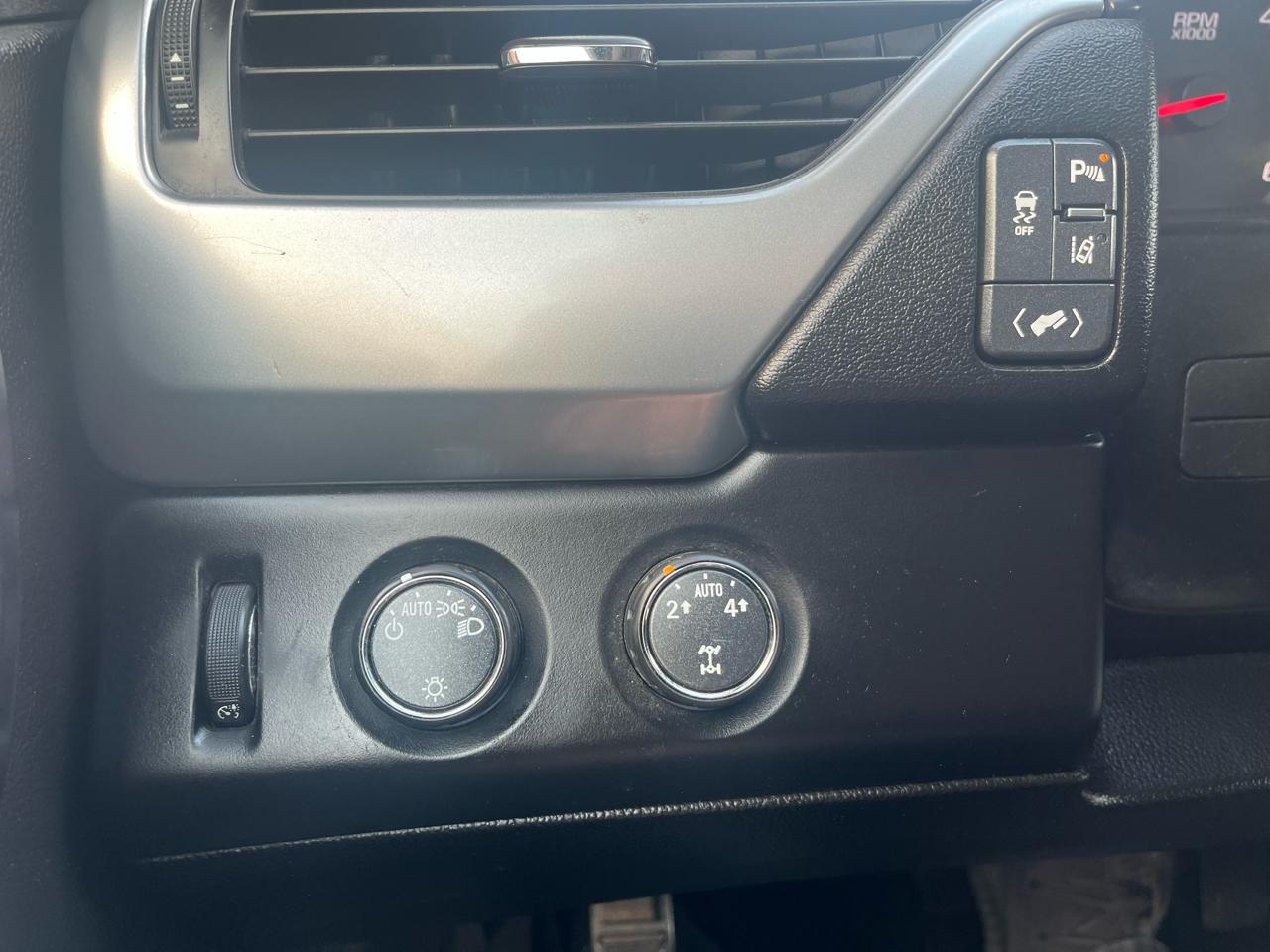 Chevrolet Tahoe LT 4WD 2015