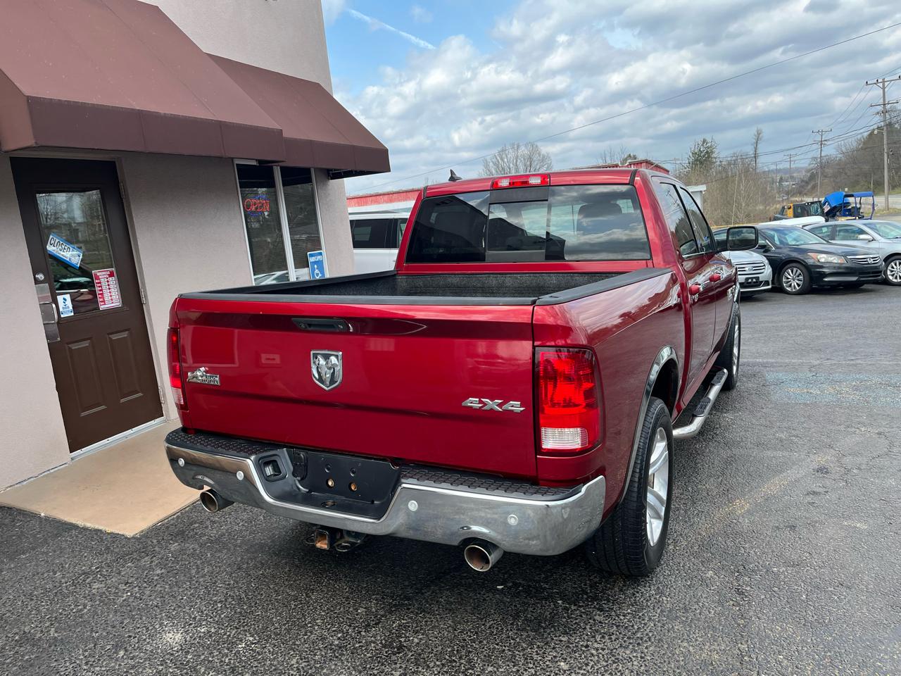 RAM 1500 SLT Crew Cab SWB 4WD 2014
