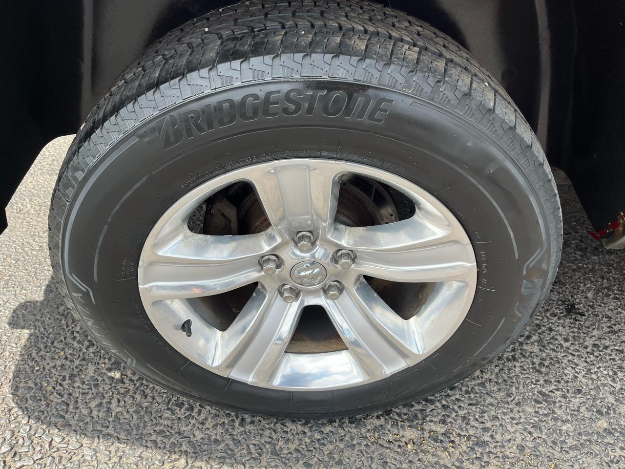 RAM 1500 SLT Crew Cab SWB 4WD 2014