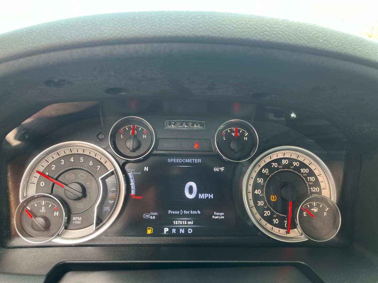 RAM 1500 SLT Crew Cab SWB 4WD 2014