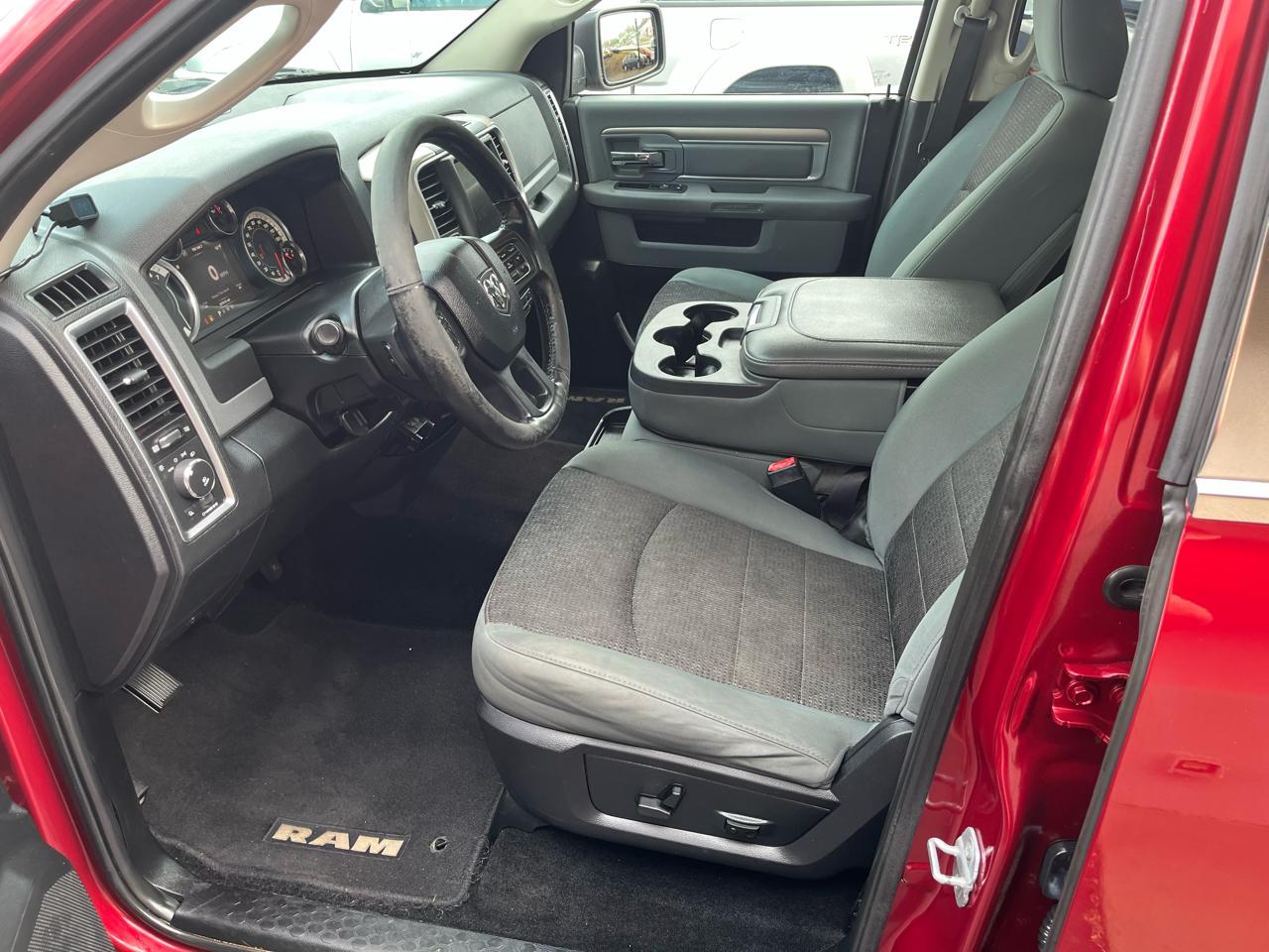 RAM 1500 SLT Crew Cab SWB 4WD 2014