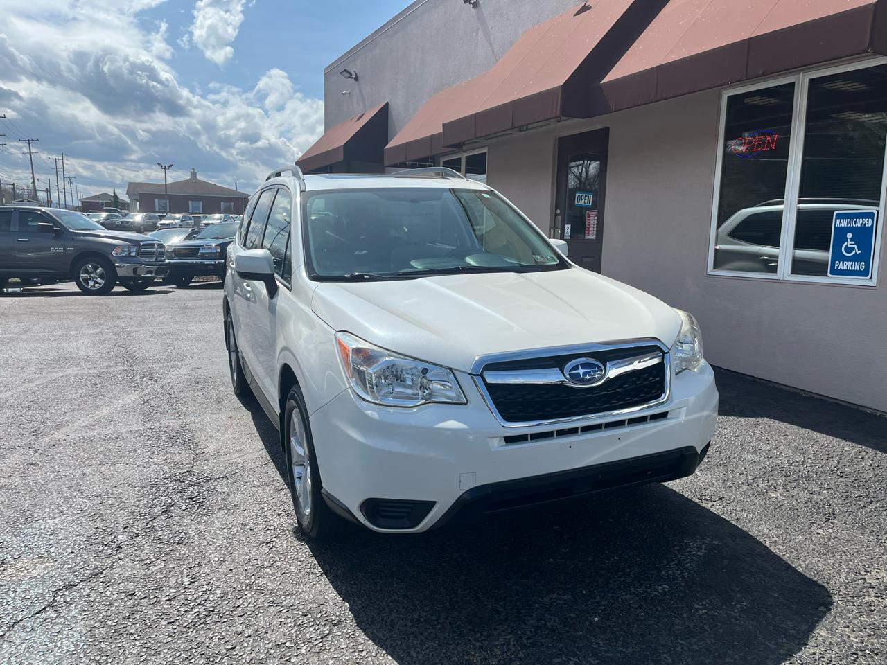 Subaru Forester 2.5i Premium PZEV CVT 2016