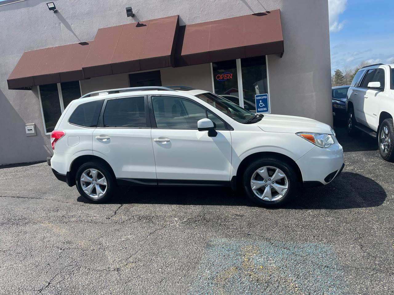 Subaru Forester 2.5i Premium PZEV CVT 2016