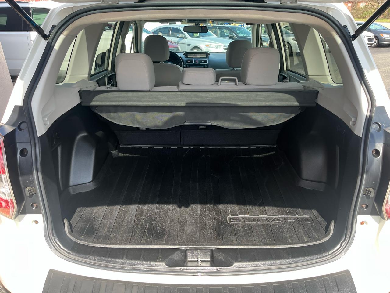 Subaru Forester 2.5i Premium PZEV CVT 2016