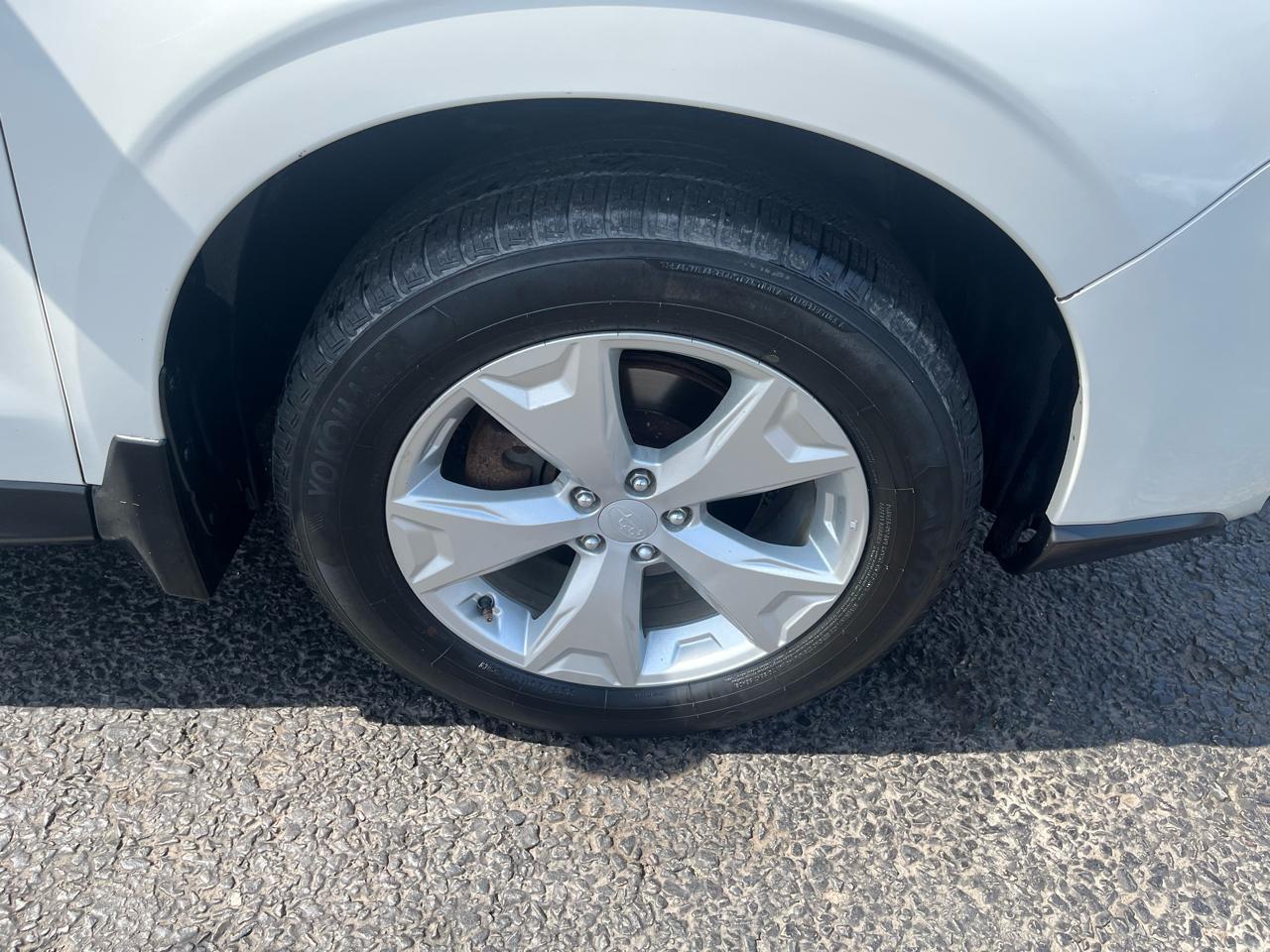 Subaru Forester 2.5i Premium PZEV CVT 2016