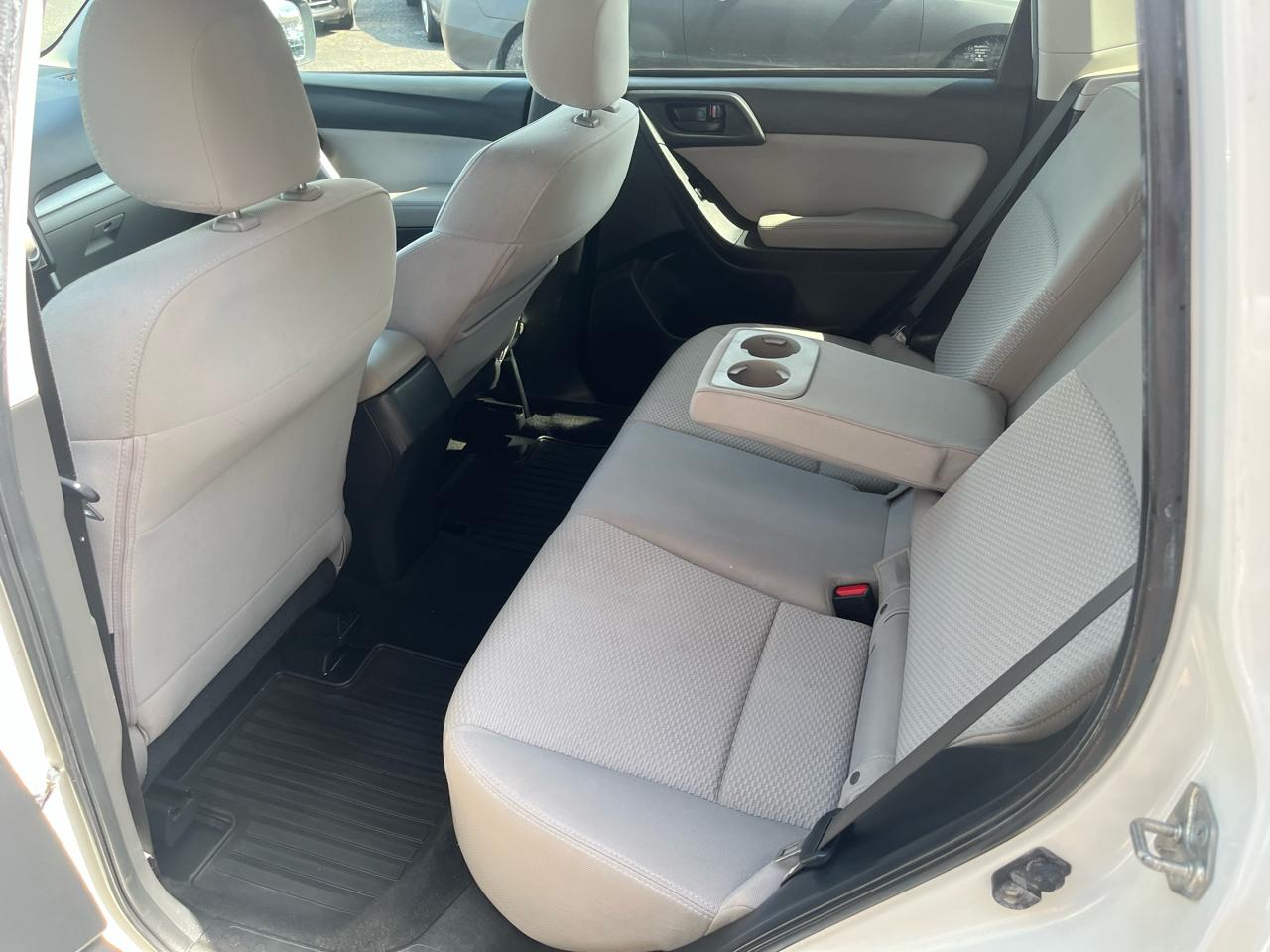 Subaru Forester 2.5i Premium PZEV CVT 2016