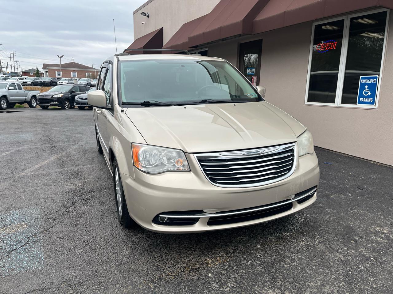Chrysler Town & Country Touring 2014