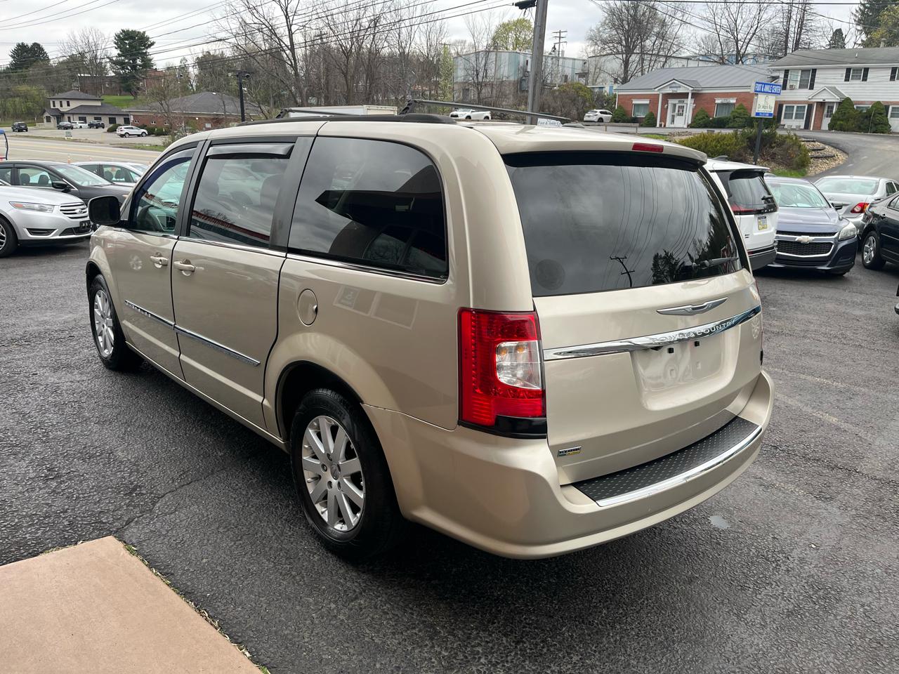 Chrysler Town & Country Touring 2014
