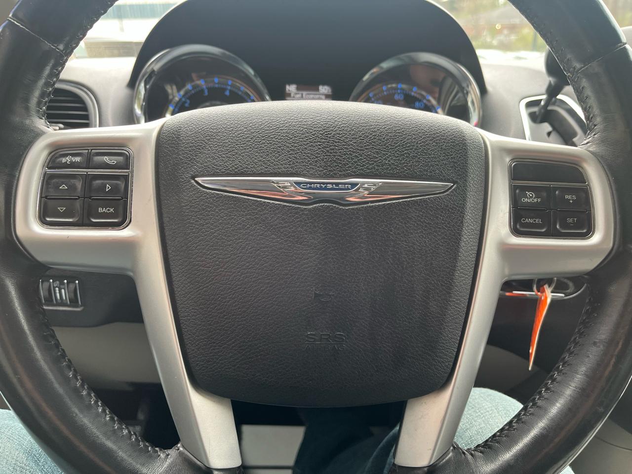 Chrysler Town & Country Touring 2014