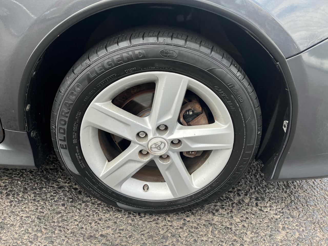 Toyota Camry SE 4D Sedan 2012