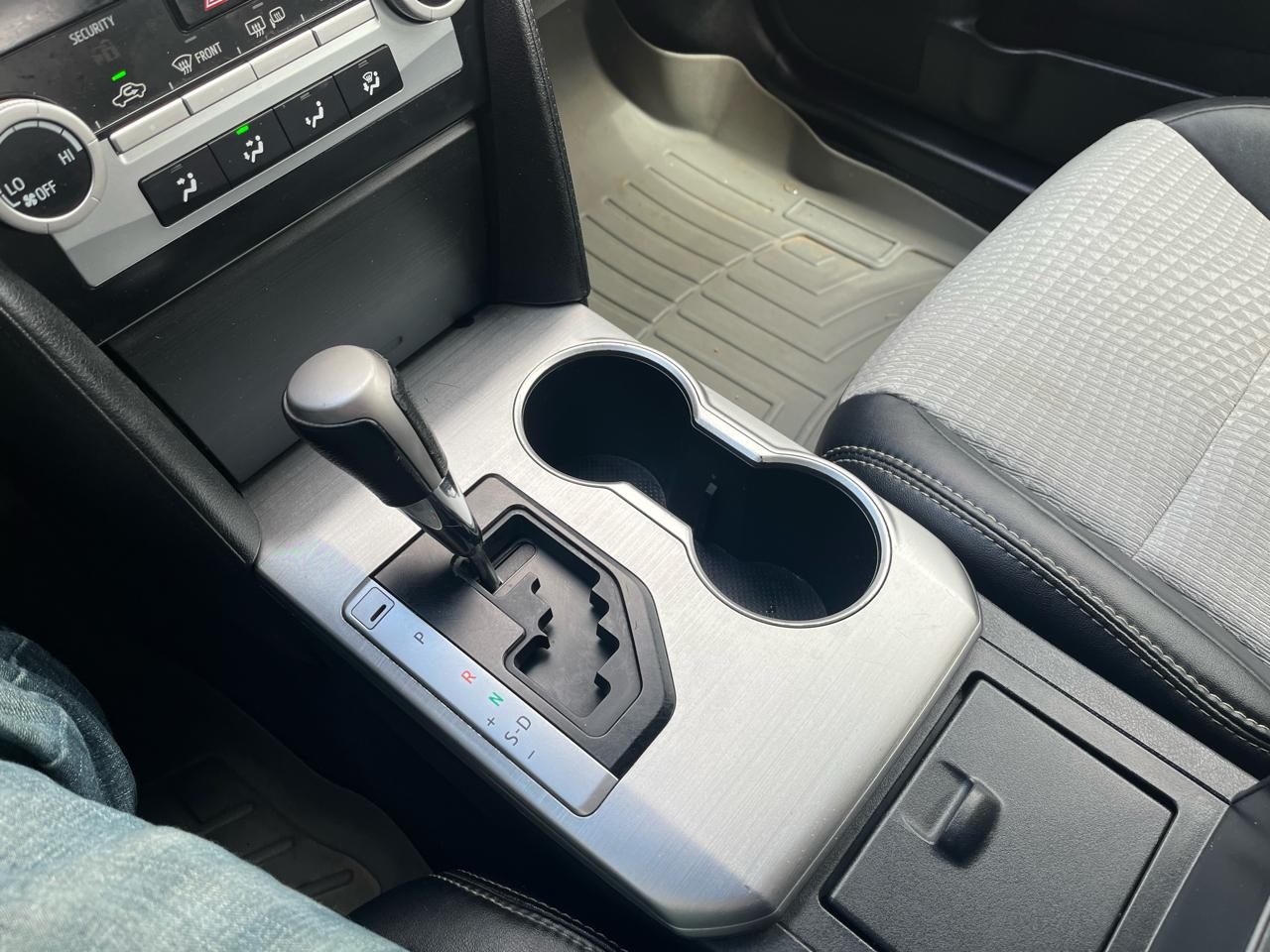 Toyota Camry SE 4D Sedan 2012