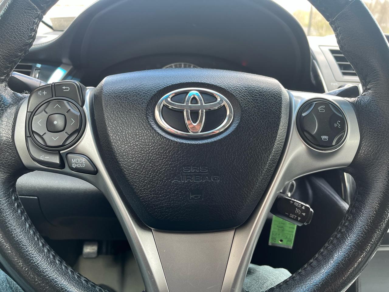 Toyota Camry SE 4D Sedan 2012