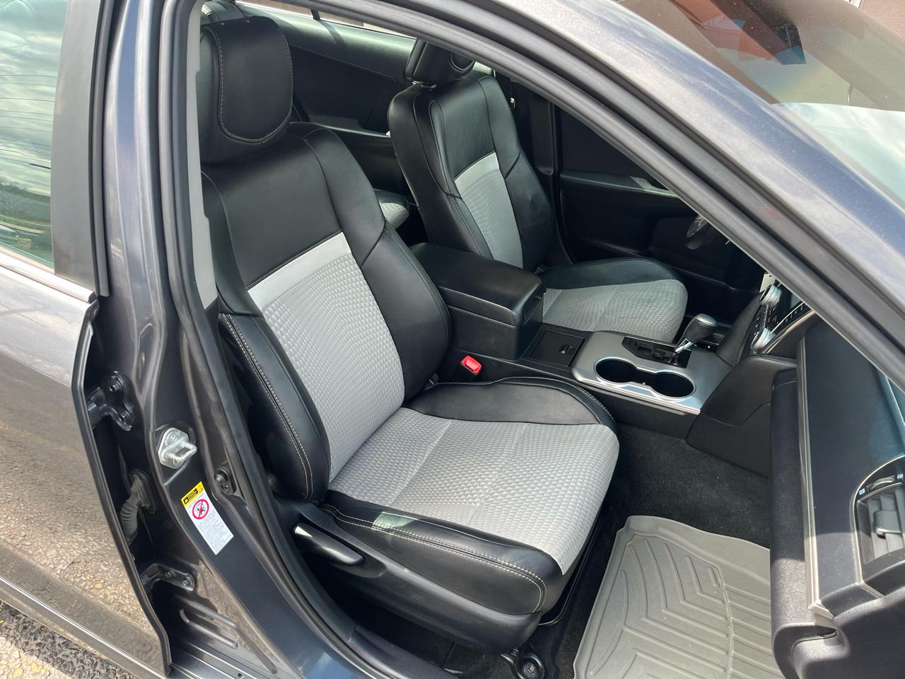 Toyota Camry SE 4D Sedan 2012