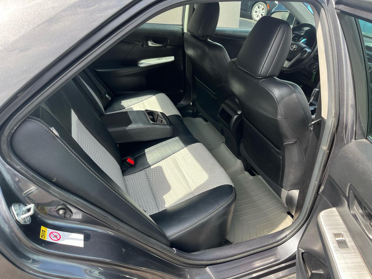 Toyota Camry SE 4D Sedan 2012