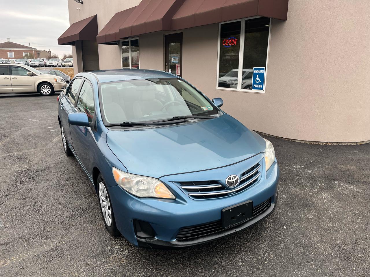 Toyota Corolla LE 4D Sedan at 2013