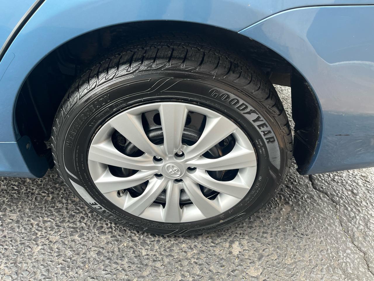 Toyota Corolla LE 4D Sedan at 2013