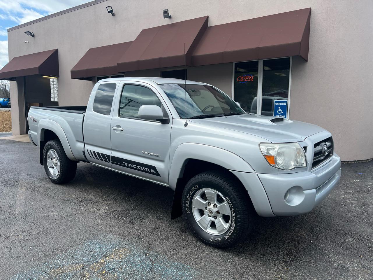 Toyota Tacoma Access Cab V6 4WD 2009