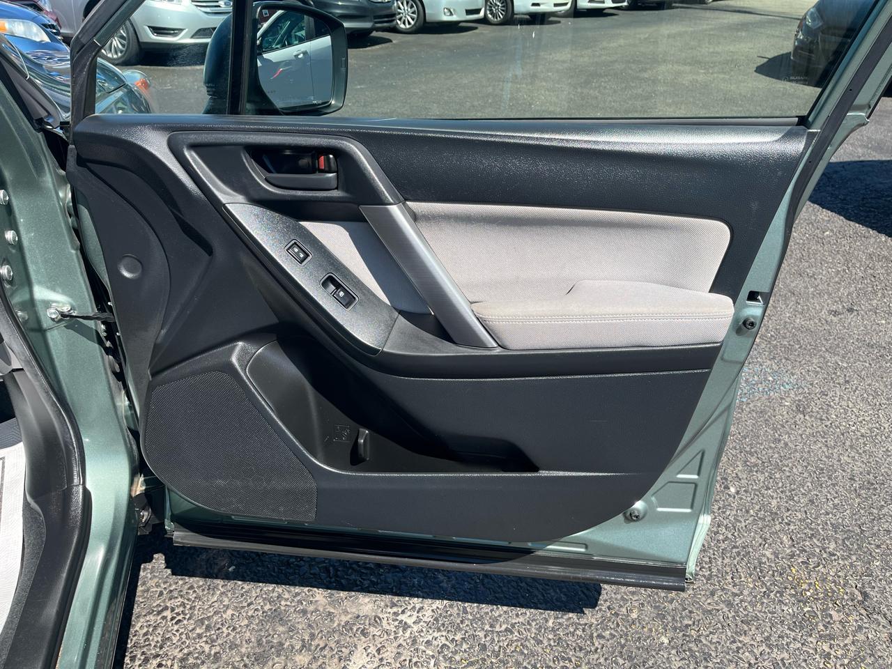 Subaru Forester 2.5i 2014