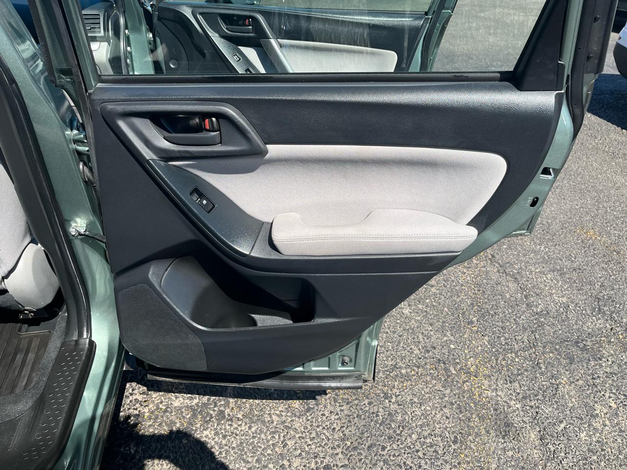 Subaru Forester 2.5i 2014