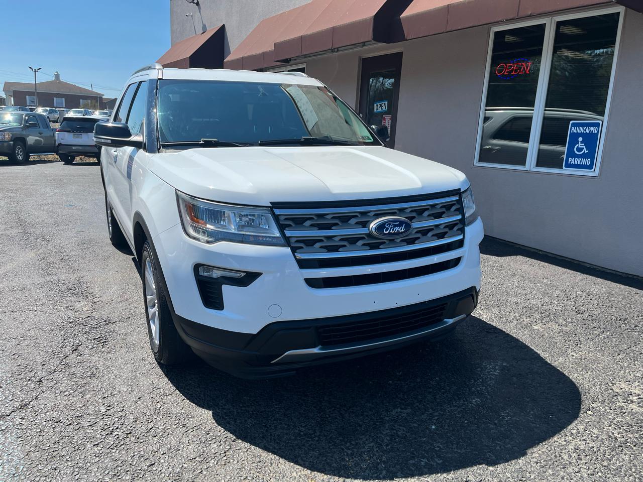 Ford Explorer XLT 4WD 2018