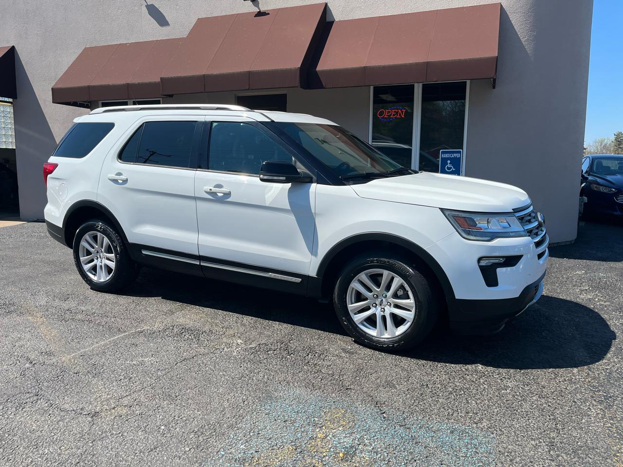Ford Explorer XLT 4WD 2018