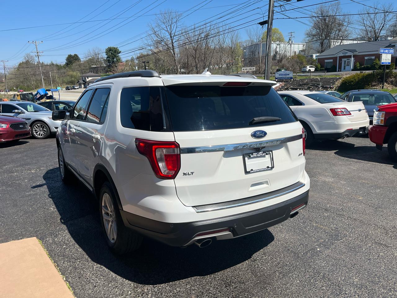 Ford Explorer XLT 4WD 2018