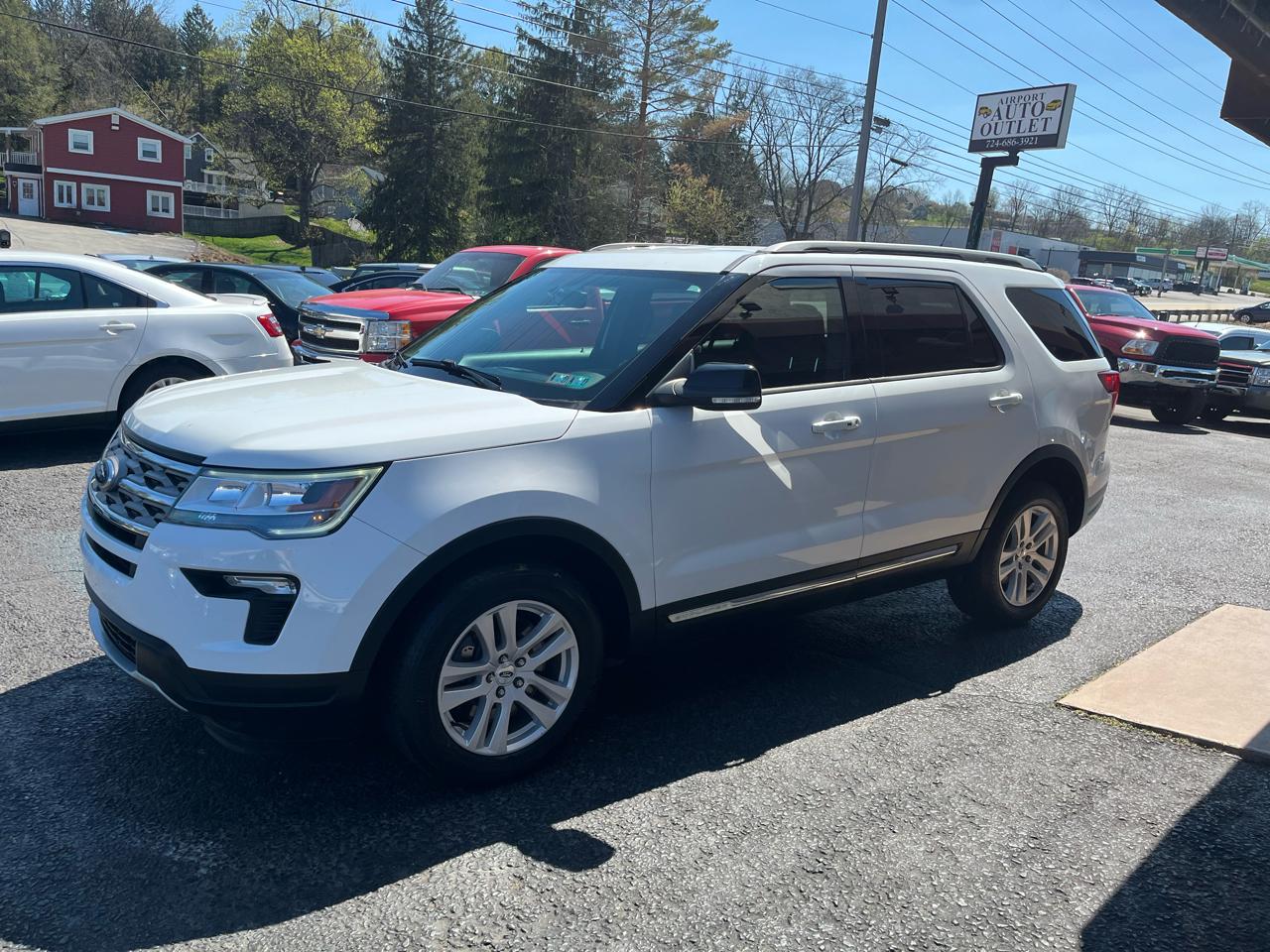 Ford Explorer XLT 4WD 2018