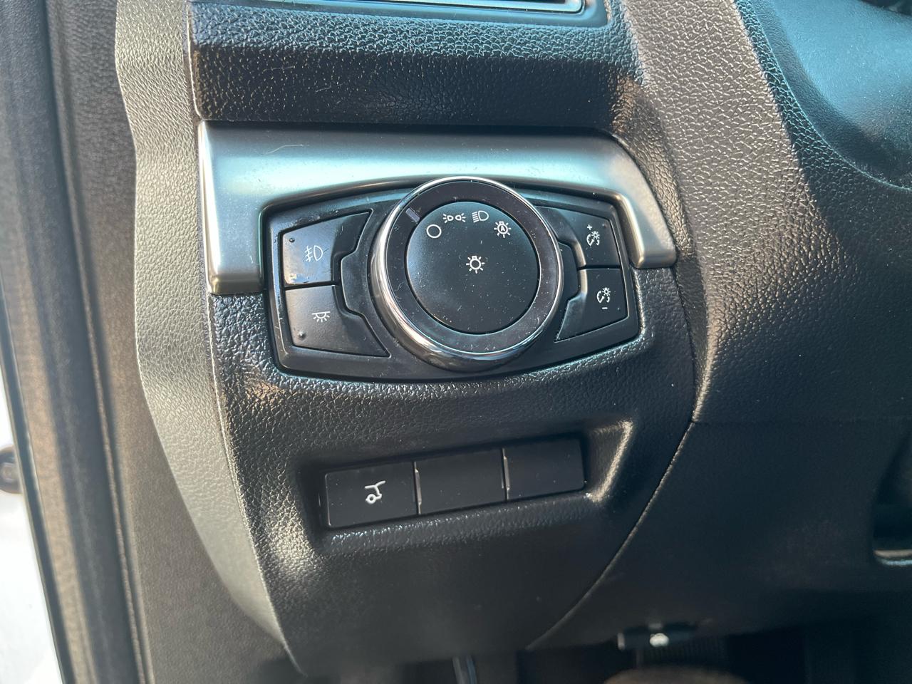 Ford Explorer XLT 4WD 2018