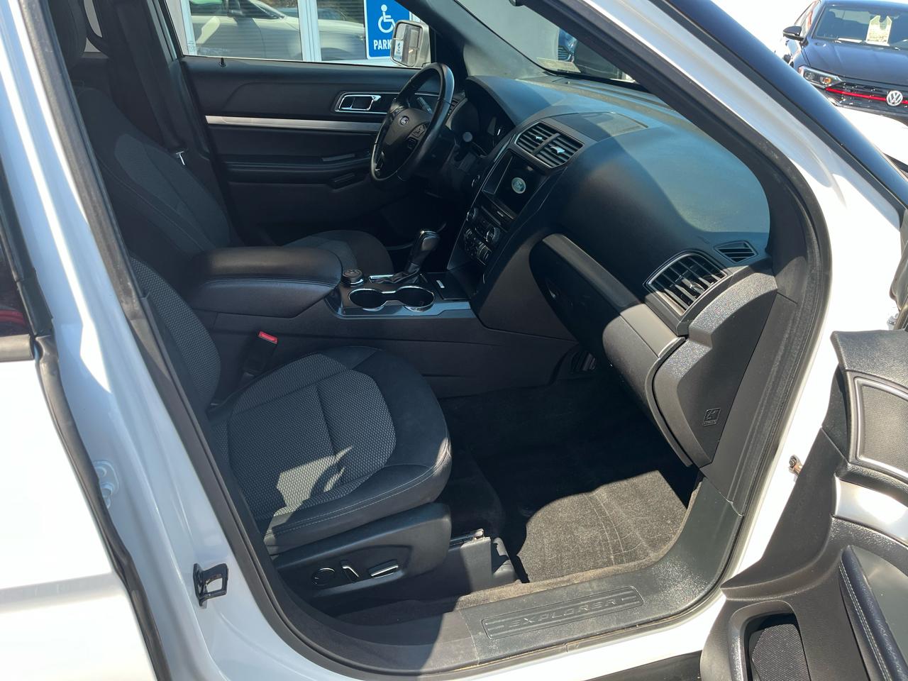 Ford Explorer XLT 4WD 2018