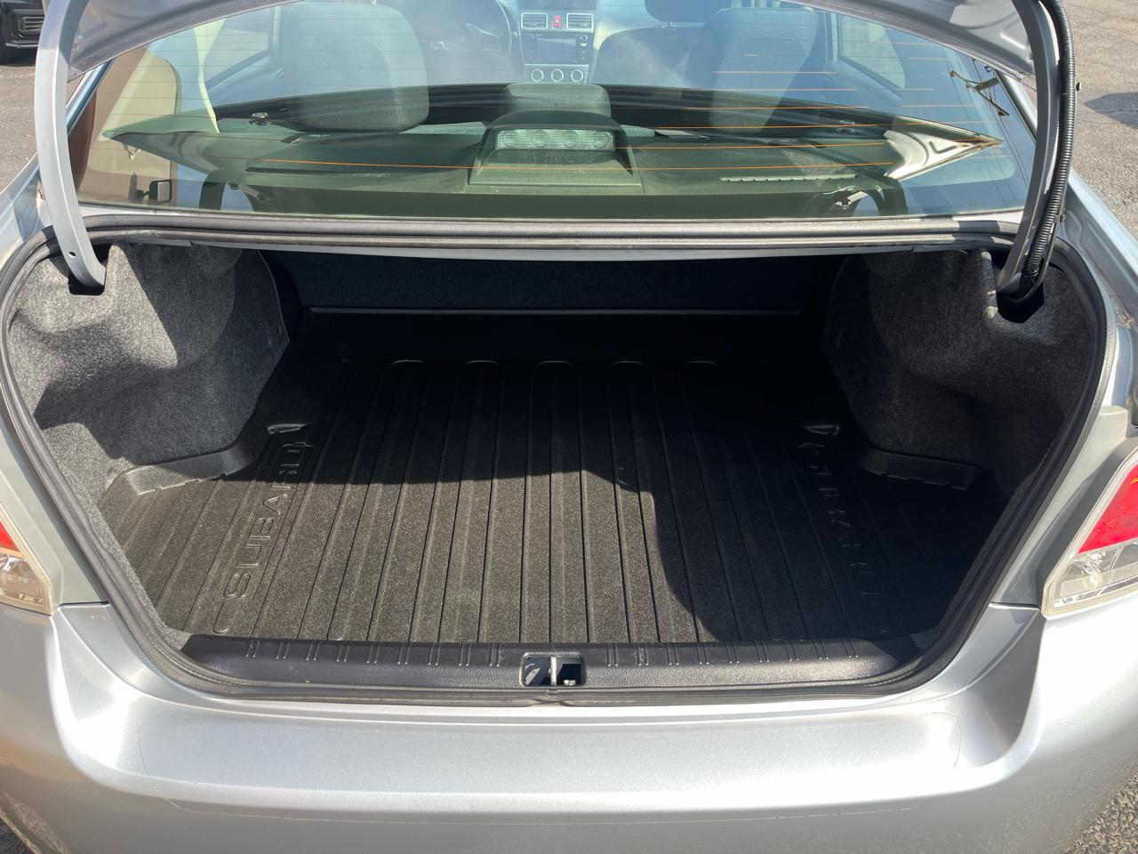 Subaru Impreza 2.0i Premium PZEV 4-Door 2015