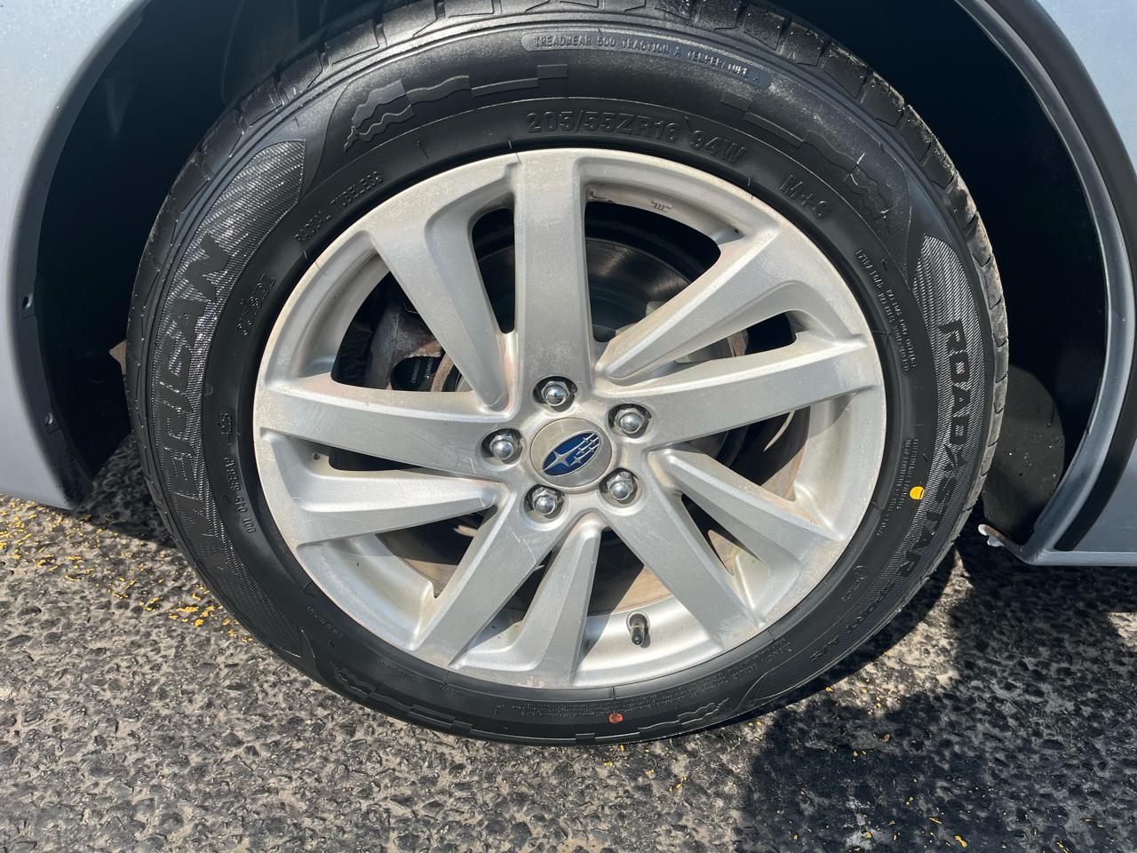 Subaru Impreza 2.0i Premium PZEV 4-Door 2015