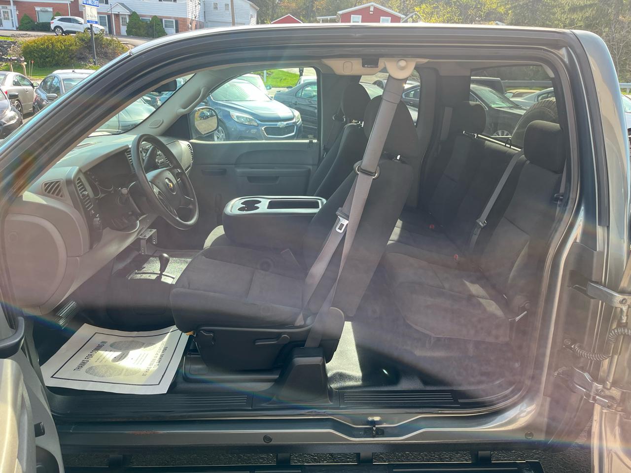 Chevrolet Silverado 1500 LS Extended Cab 4WD 2011