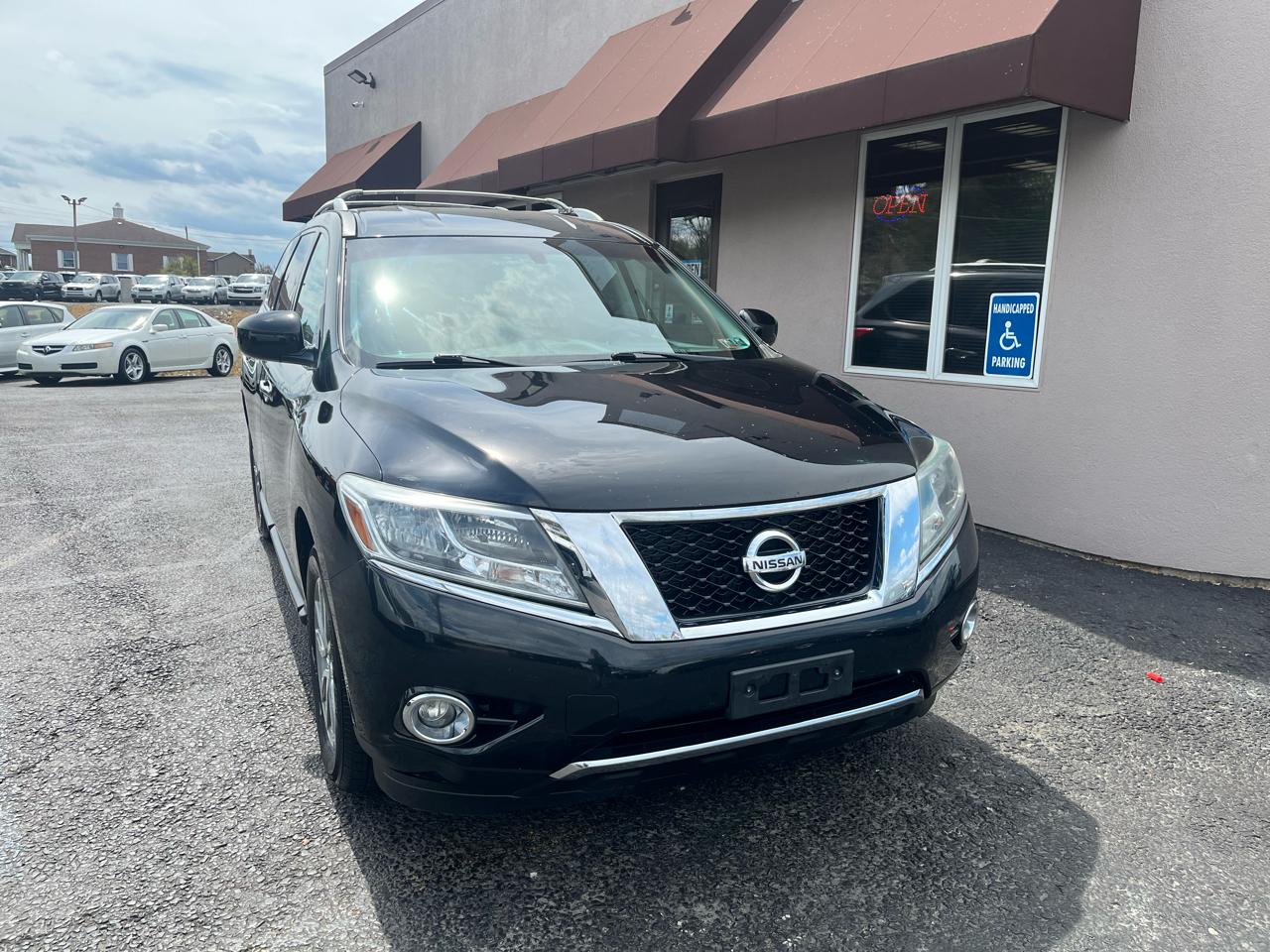 Nissan Pathfinder SV 4D SUV 4WD 2016