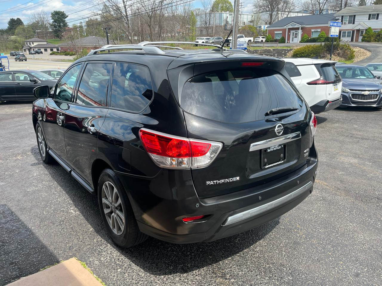 Nissan Pathfinder SV 4D SUV 4WD 2016