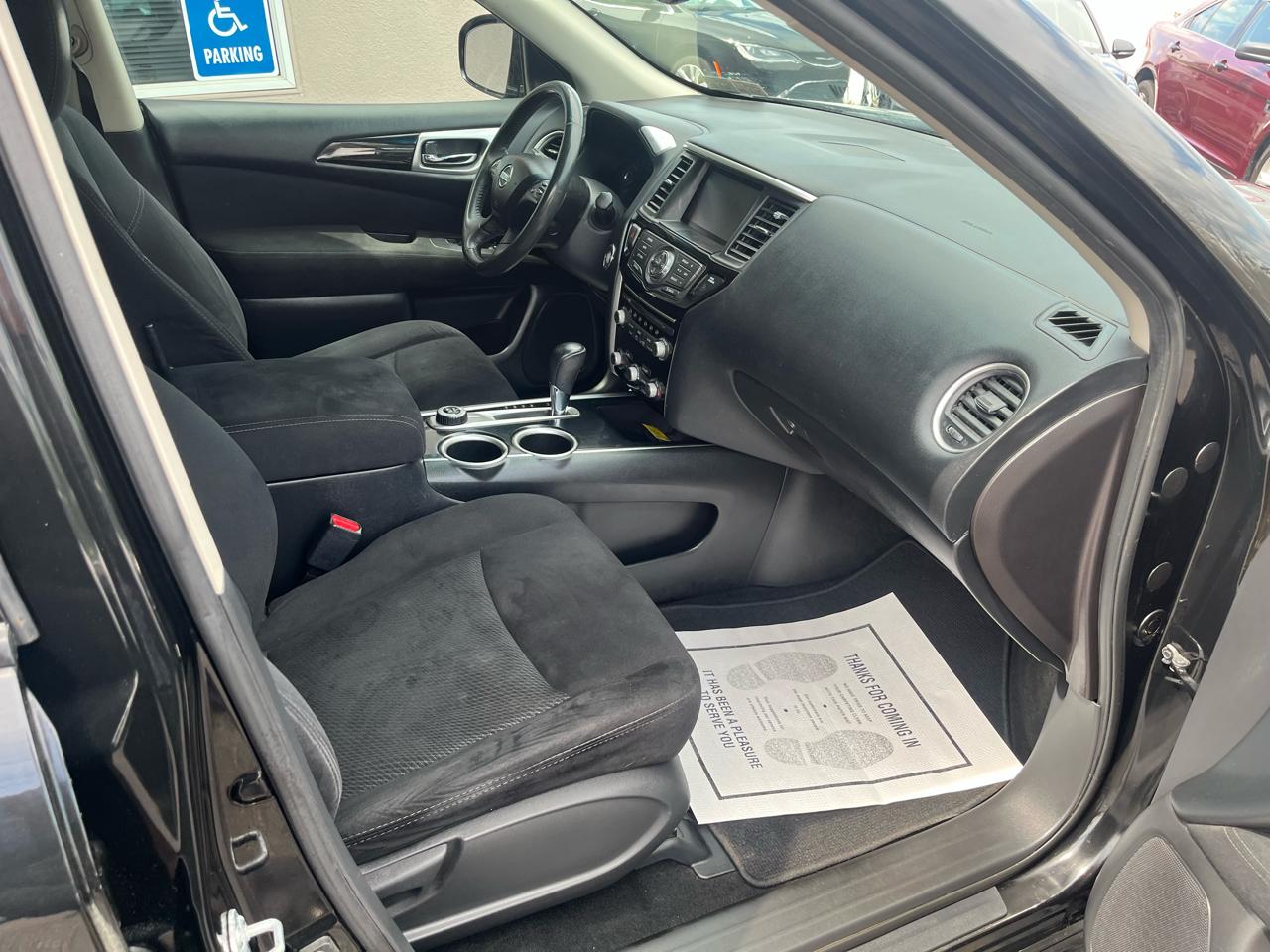 Nissan Pathfinder SV 4D SUV 4WD 2016