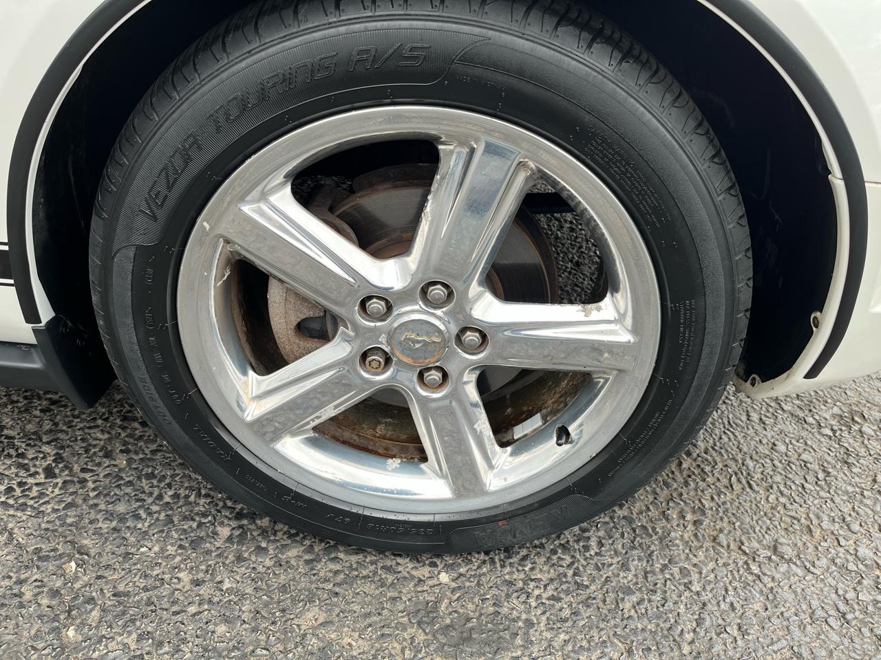 Ford Mustang V6 Premium Coupe 2008