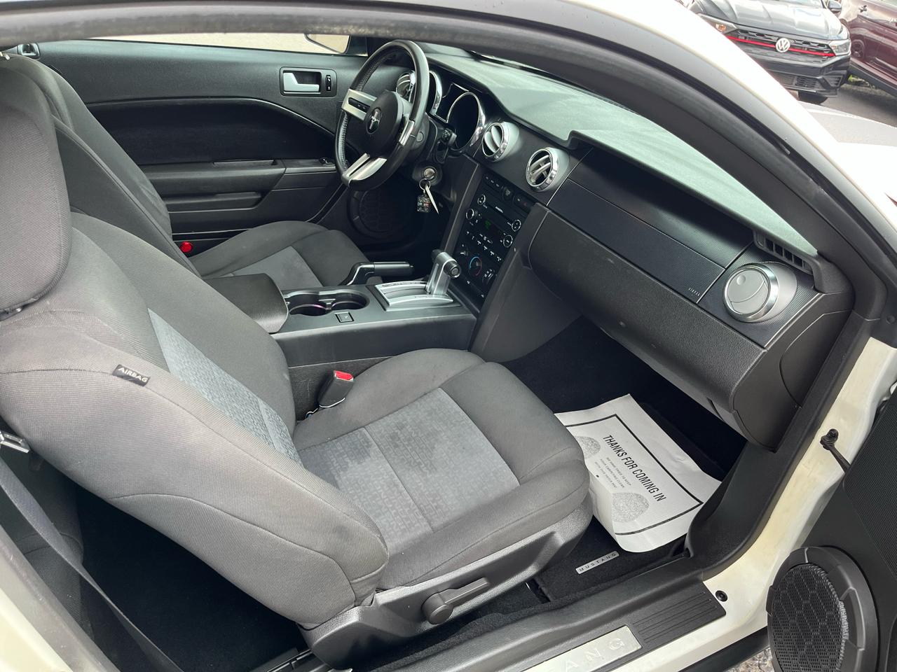 Ford Mustang V6 Premium Coupe 2008