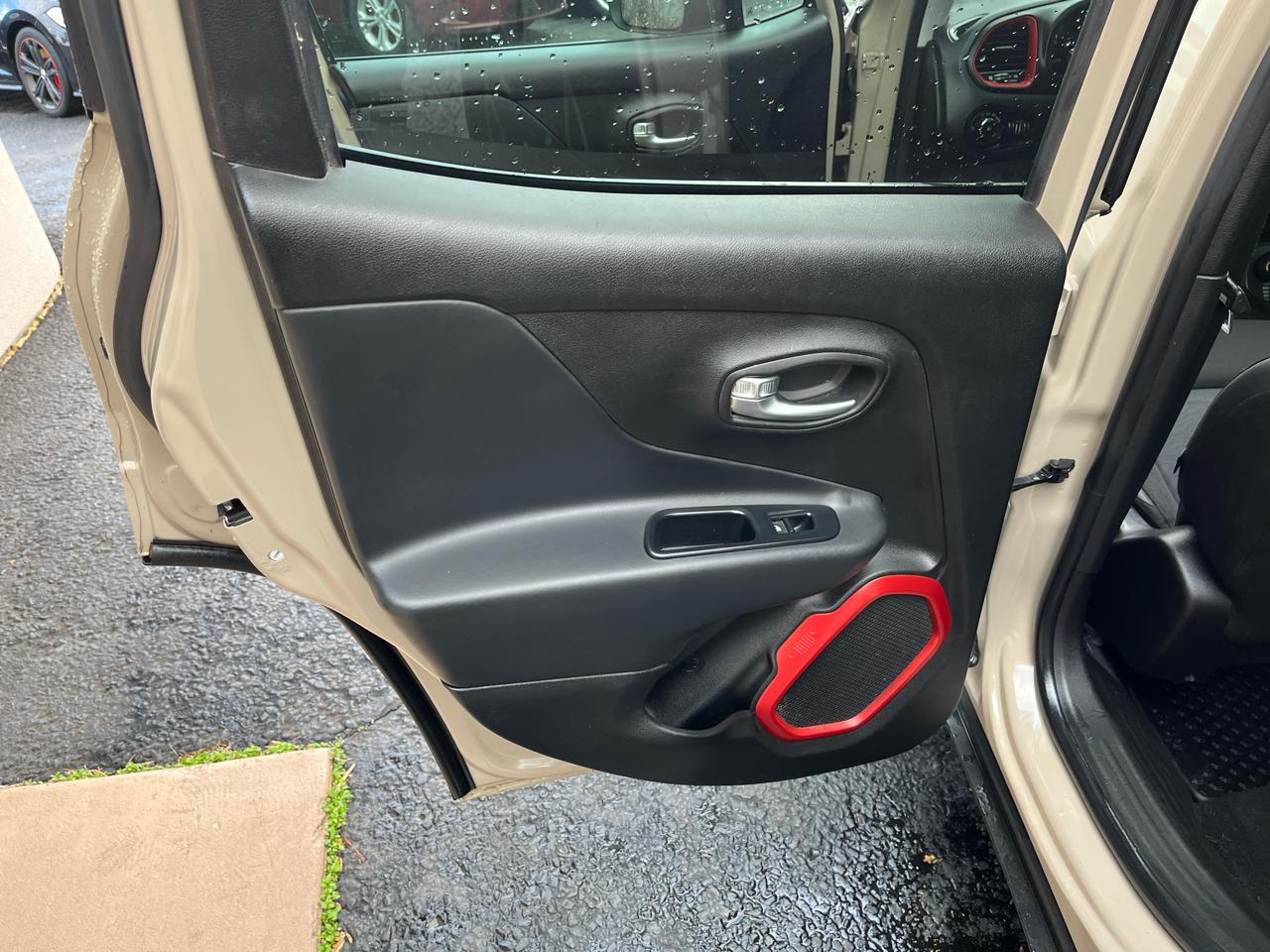 Jeep Renegade Trailhawk 2016